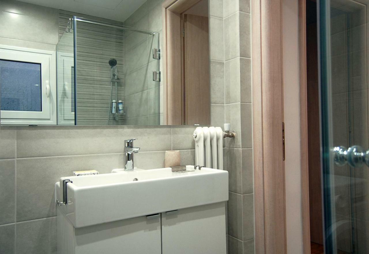 Central & Comfortable, 70M² Apt In Neos Kosmos 雅典 外观 照片